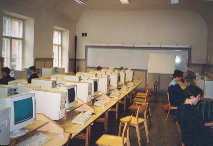 kui lahkud hiirega pildilt, siis n&auml;ed uuesti vana pilti