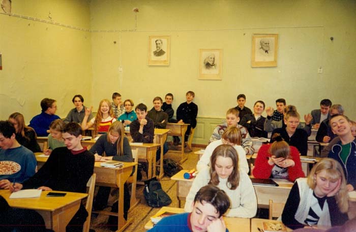 kui lahkud hiirega pildilt, siis n&auml;ed uuesti vana pilti